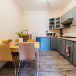 Séjour chez l'habitant Nad Pizzeria *
