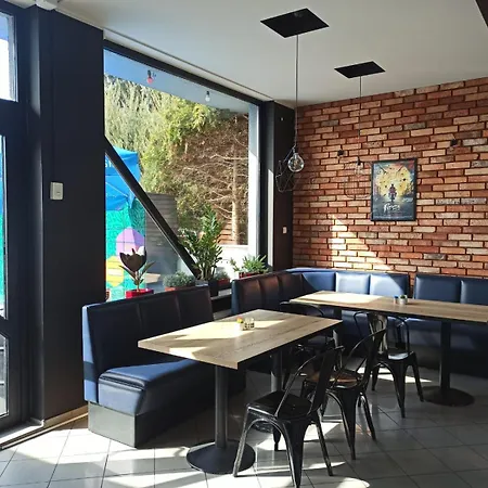 Nad Pizzeria *