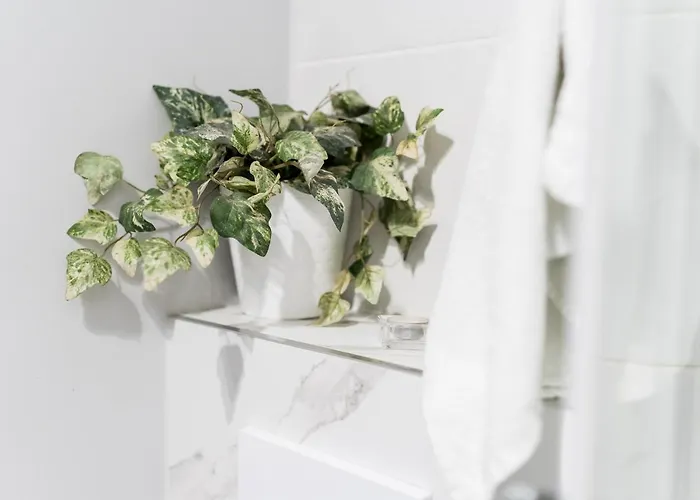 Nad Pizzeria בית אירוח *